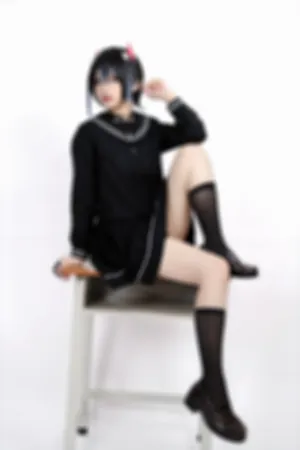 [WeiboGirl]微博红人 黑色JK服 黑丝袜 胡滕JK