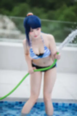 [Cosplay]角色扮演 泳池 性感比基尼 新条茜泳装