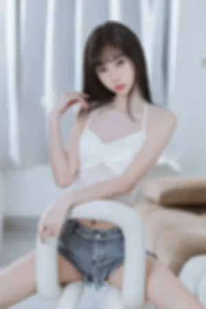 [WeiboGirl]微博红人 白色 吊带内衣 牛仔短裤 清纯吊带