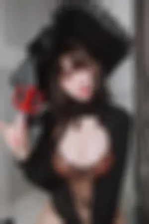 [Cosplay]角色扮演 露背毛衣 黑色 情趣 柴郡魔女