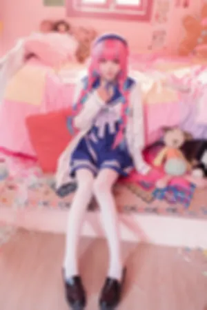 [WeiboGirl]微博红人 私房 性感 学生装 白丝袜 湊阿库娅