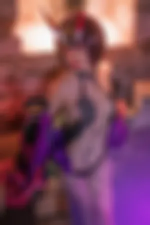 [Cosplay]角色扮演 脱紫色浴袍 性感 黑色情趣内衣 酒吞温泉