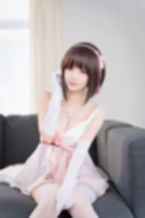 [Cosplay]角色扮演 白色 薄纱短裙 白丝袜 加藤惠