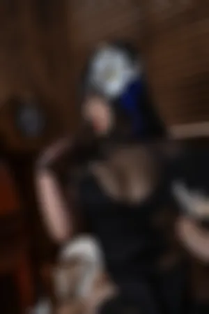 [WeiboGirl]微博红人 性感 黑色 高开旗袍 黑丝吊袜 路易九世旗袍