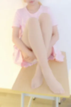 [WeiboGirl]微博红人 森萝财团 粉色JK制服 超薄肉丝 露露子