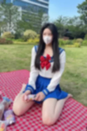 [WeiboGirl]微博红人 性感JK短裙 超薄肉丝 户外野餐