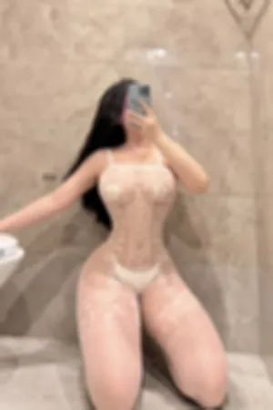 [WeiboGirl]微博红人 私房浴室 性感 开档 连体白丝 开档连体白丝