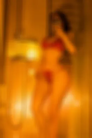 [Cosplay]角色扮演 私房浴室 红色内衣 浴室秀美臀