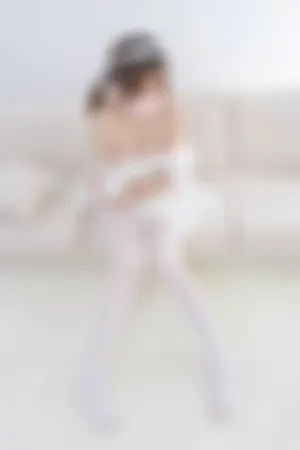 [WeiboGirl]微博红人 粉色口罩妹子 性感女仆装 无内白丝 热池