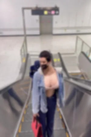 [WeiboGirl]微博红人 性感 黑色 情趣内衣 黑丝吊袜 酒店情趣