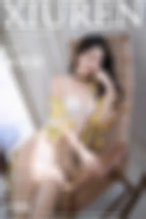 [XiuRen]秀人网 2024.01.22 No.8001 泰国旅拍 黄色长裙 白色蕾丝内衣