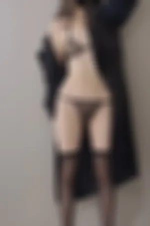 [FuLi]米友福利 黑丝袜 秀高挑 黑色风衣