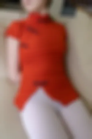 [WeiboGirl]微博红人 性感 红色短旗袍 白丝裤袜 微风07