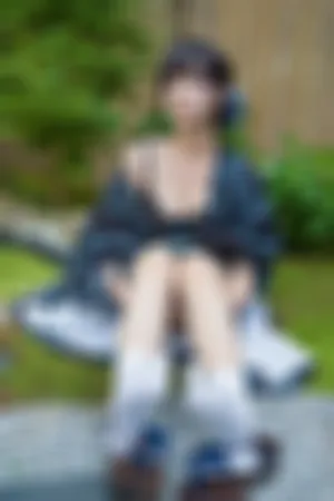 [Cosplay]角色扮演 户外 和服 黑色 中庭之妻