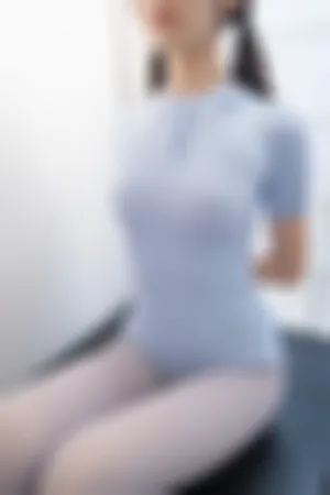 [WeiboGirl]微博红人 性感 蓝色 高叉连体衣 灰丝裤袜 雏菊004小七