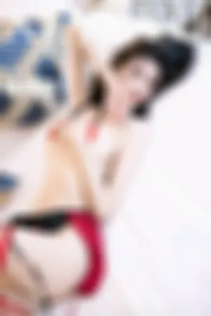 [XIAOYU]语画界 2024.03.04 VOL.1212 黑色露肩连衣长裙 红色小魔女 情趣内衣