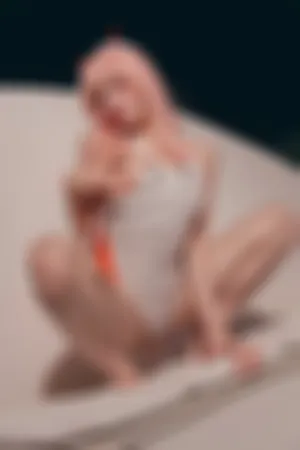 [Cosplay]角色扮演 户外泳池 白色连体泳衣 国家队02泳装