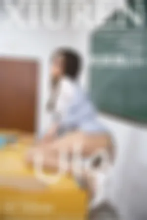 [XiuRen]秀人网 2024.04.02 No.8331 教室场景 浅色Miss装 淡蓝色内衣