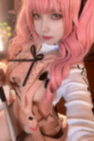 [Cosplay]角色扮演 粉色服饰 超薄 连体黑丝 交错战线 卡提那
