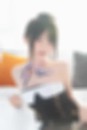 [WeiboGirl]微博红人 性感空姐装扮 黑色短裙 超薄黑丝 空中邂逅