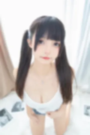 [WeiboGirl]微博红人 性感 吊带白T 超短牛仔裤 白丝裤袜 牛仔兔兔