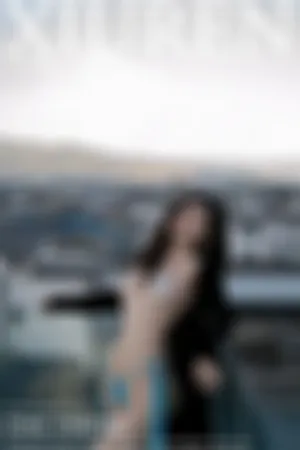 [XiuRen]秀人网 2024.04.28 No.8460 黑色大衣 蓝色比基尼