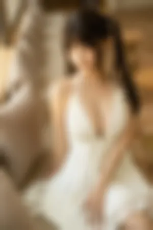 [Cosplay]角色扮演 白色吊带礼裙 沙漠村庄