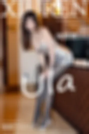 [XiuRen]秀人网 2024.05.17 No.8556 银色吊带短裙 灰丝