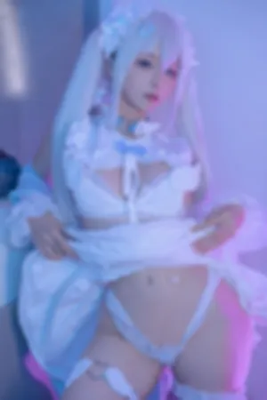 [Cosplay]角色扮演 蓝色外衣 白色内衣 水色