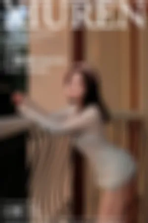 [XiuRen]秀人网 2025.02.21 No.9923 厦门旅拍 白色 T恤 肉色 丝袜