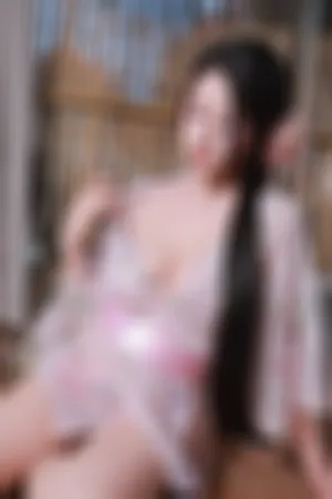 [Cosplay]角色扮演 何芙