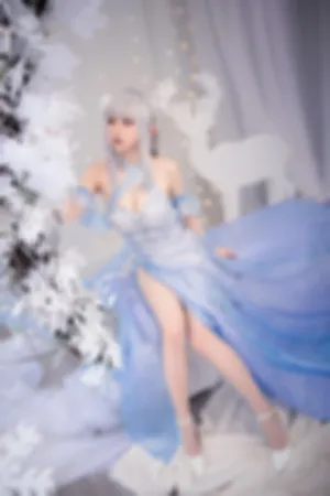 [Cosplay]角色扮演 爱蜜莉雅 水晶礼服