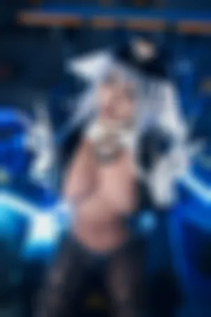 [Cosplay]角色扮演 信浓 女警