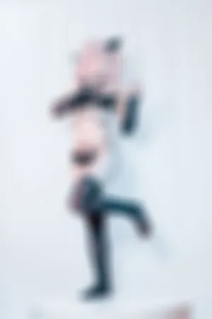 [Cosplay]角色扮演 万圣节粉毛小恶魔