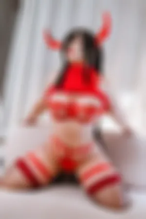 [FuLi]米友福利 红色情趣内衣 配黑色丝袜 洛璃LoLiSAMA