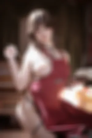 [Cosplay]角色扮演 围裙下的秘密