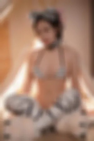 [Cosplay]角色扮演 黑白小虎