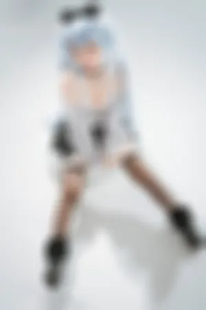 [Cosplay]角色扮演 芙洛伦 药心巧克力