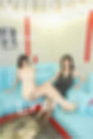 [XiuRen]秀人网 2025.08.27 No.10696 浅色连衣短裙