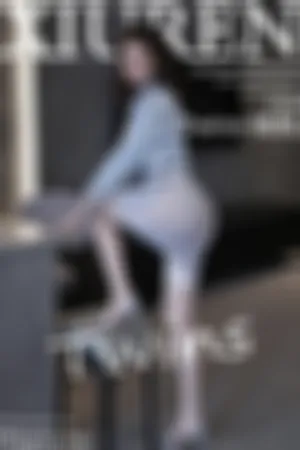 [XiuRen]秀人网 2025.10.30 No.10926 浅色 连衣短裙 诱人白色丝袜