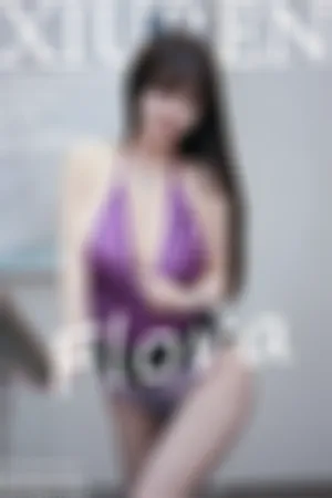 [XiuRen]秀人网 2025.11.07 No.10960 紫色上衣 黑色短裙