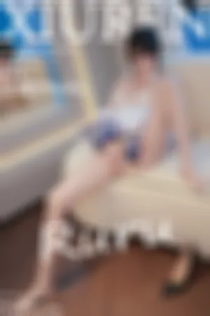 [XiuRen]秀人网 2025.11.18 No.11001 浅色 旗袍 魅惑肉丝